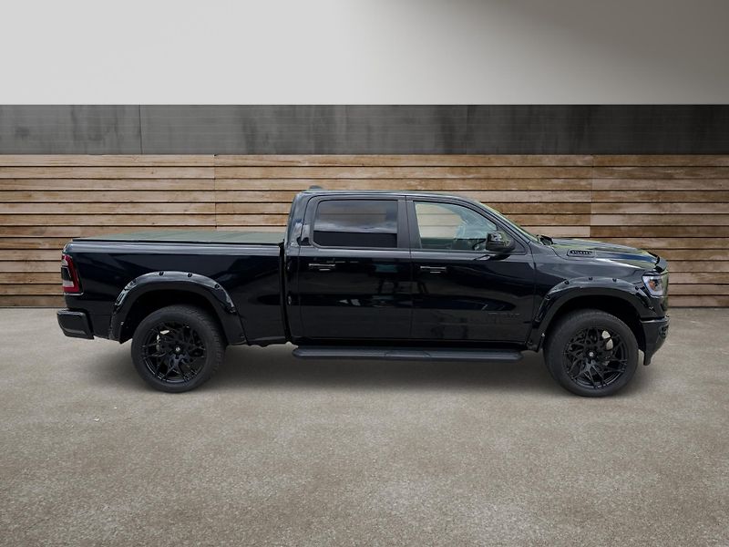 Dodge RAM (2022) +HEMI+BLACK EDITION+AIR LIFT+ - fotka 2 z 21