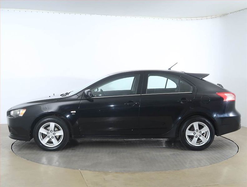 Mitsubishi Lancer (2009) 1.8 MIVEC, Serv.kniha - fotka 3 z 16