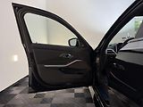 BMW M3 Competition xDrive NEW BLACK  - náhled 15