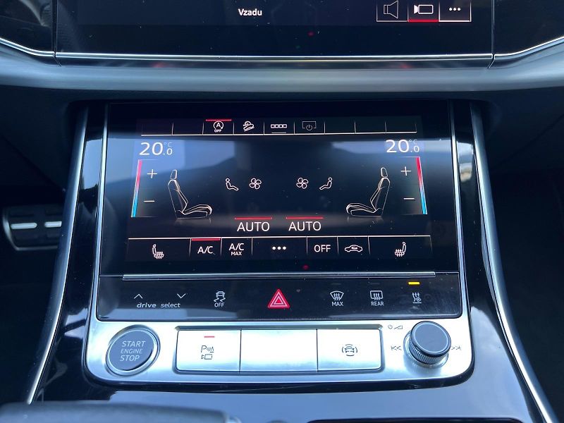 Audi Q8 (2021) 3.0TDI 210kW S-LINE TAŽNÝ WEBA - fotka 11 z 30