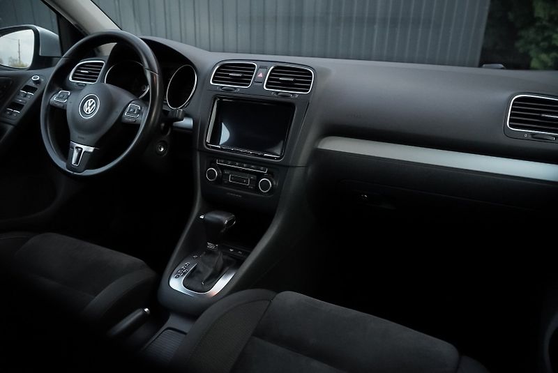 Volkswagen Golf (2010) 1.4 TSI HIGHLINE - fotka 15 z 27