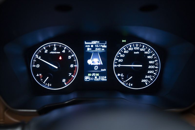 Subaru Outback 2,5 i AT AWD NAVI KAMERA TAŽNÉ - fotka 27 z 45