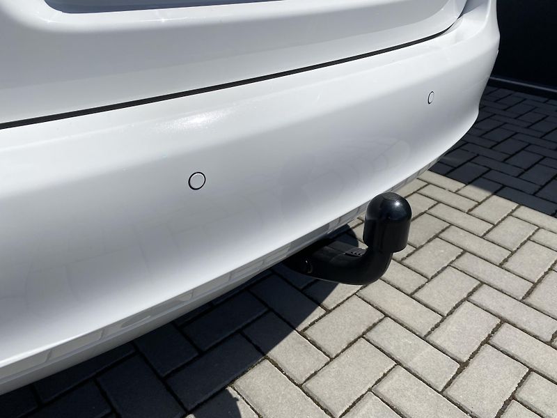 Škoda Fabia 1.2 TSI 63kW-CLIMATRONIC-TAŽNÉ - fotka 13 z 44