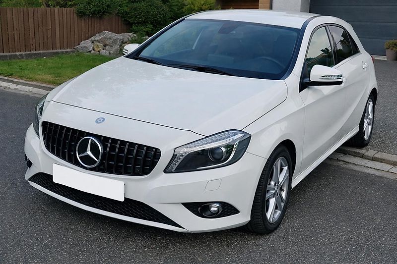 Mercedes-Benz Třídy A (2015) A220 CD 4MATIC - fotka 1 z 18