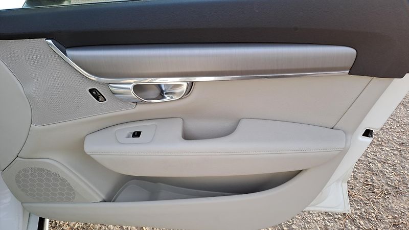 Volvo V90 2.0 D3 Break NAVI Bílá kůže - fotka 9 z 30