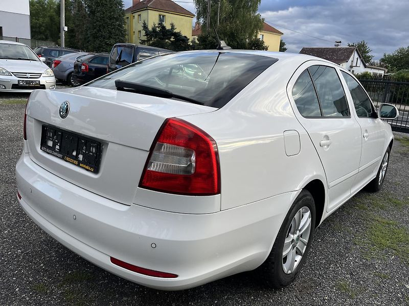 Škoda Octavia (2010) AUTOMAT+PĚKNÝ STAV - fotka 5 z 25