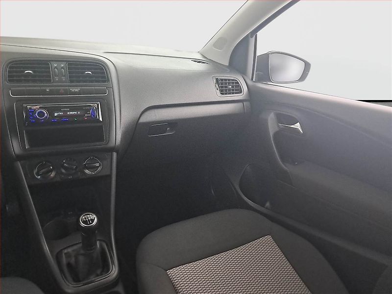 Volkswagen Polo (2010) 1.2 12V, po STK, jezdí výborně - fotka 8 z 14