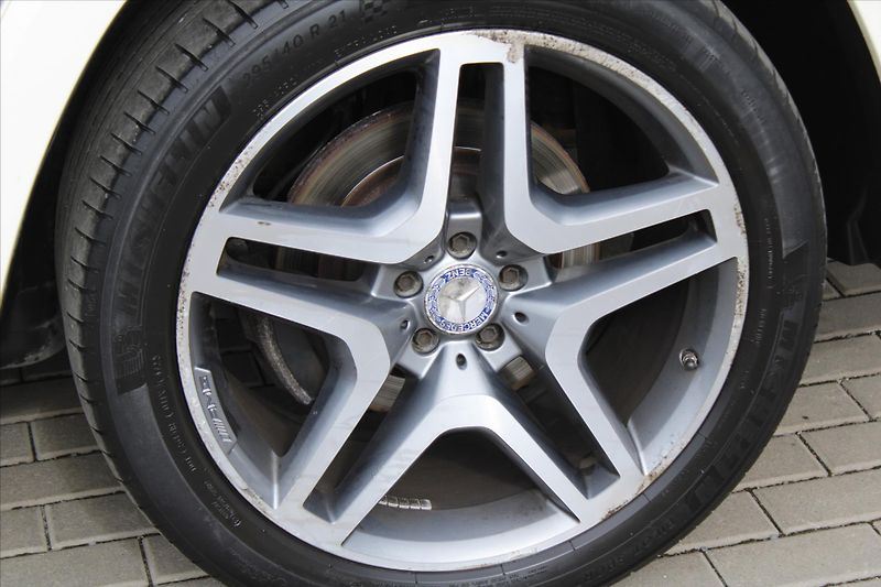 Mercedes-Benz GLS 500 4MATIC AMG 7-MÍST ČR - fotka 9 z 36