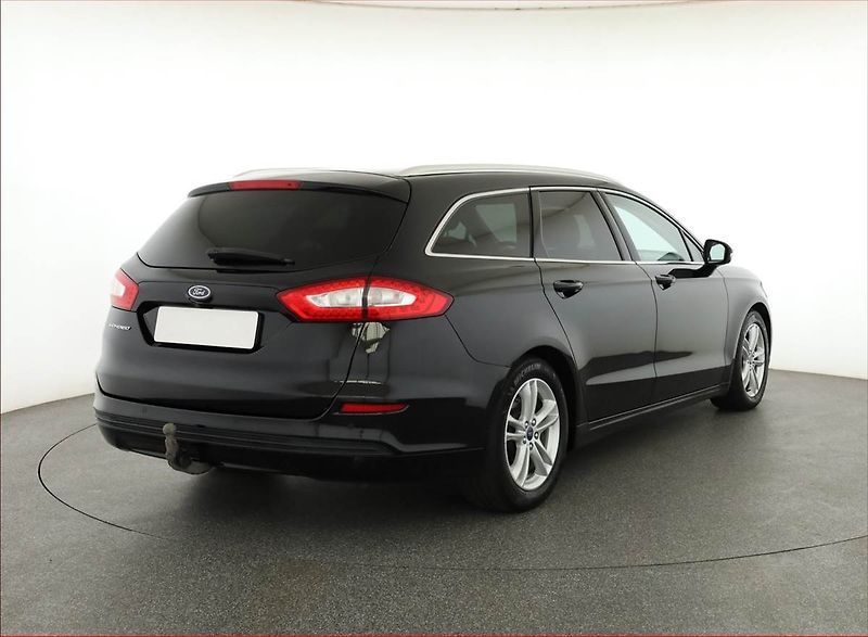 Ford Mondeo (2017) 2.0 TDCI, Automat, Serv.kniha - fotka 5 z 20