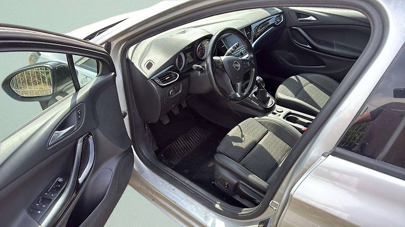 Opel Astra Elegance ST F 15 DVH 122Hp MT6 - fotka 14 z 24