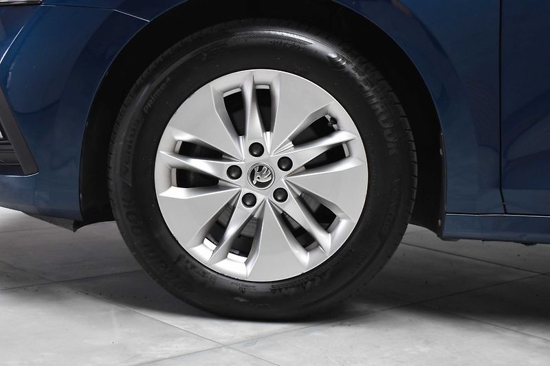 Škoda Octavia 1.0 TSI e-TEC*AMBITION+*ČR 1.M - fotka 28 z 34