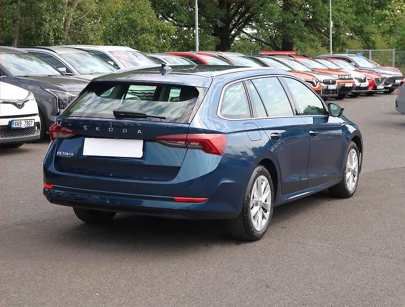 Škoda Octavia (2023) 2.0 TDI - fotka 5 z 15