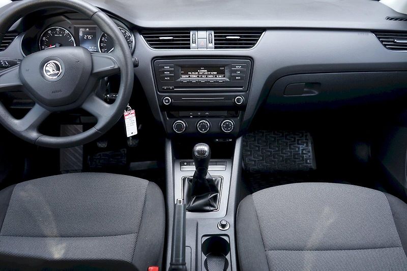 Škoda Octavia (2013) TSI 77 kW Active - fotka 8 z 21