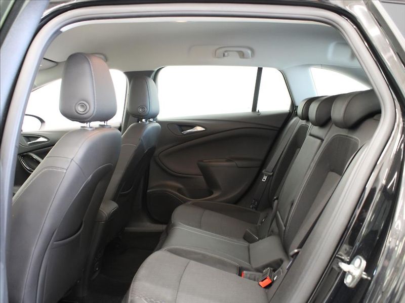 Opel Astra 1,6 CDTi 100kW 57tkm! Výprodej - fotka 7 z 24