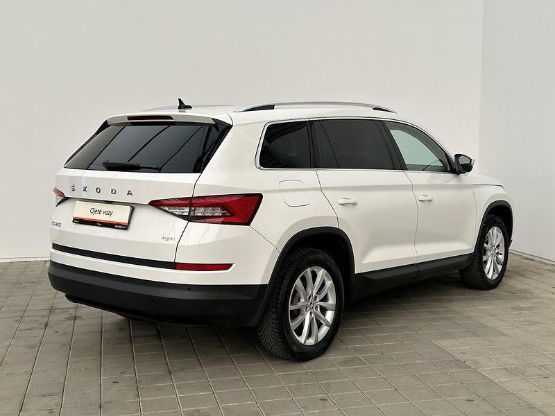 Škoda Kodiaq 2.0 TDI 4x4 Style - fotka 2 z 29