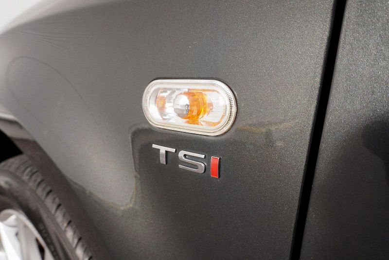 Seat Leon (2011) 1.2 TSi 77kW STYLE - fotka 26 z 28