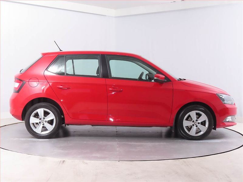 Škoda Fabia (2015) 1.2 TSI, Serv.kniha - fotka 6 z 14