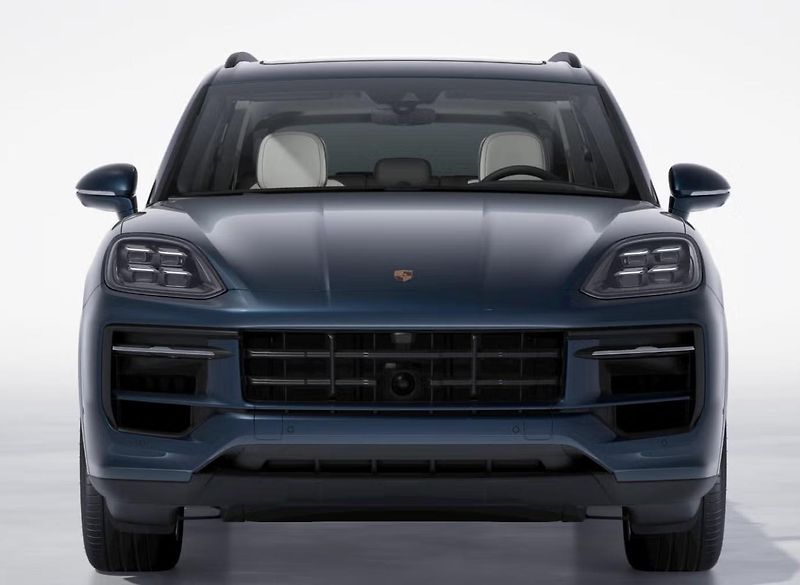 Porsche Cayenne (2026) E-Hybrid Black Edition - fotka 7 z 9