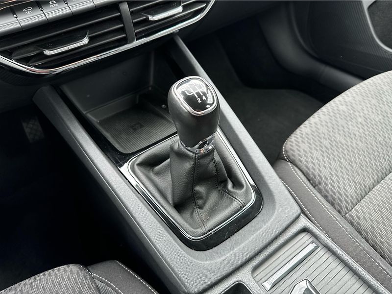 Škoda Octavia 2,0TDi 110kW STYLE - fotka 17 z 25