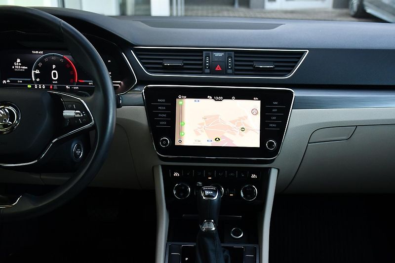 Škoda Superb 2.0TDi147kW STYL DSG 4X4 ČR 1M - fotka 7 z 42