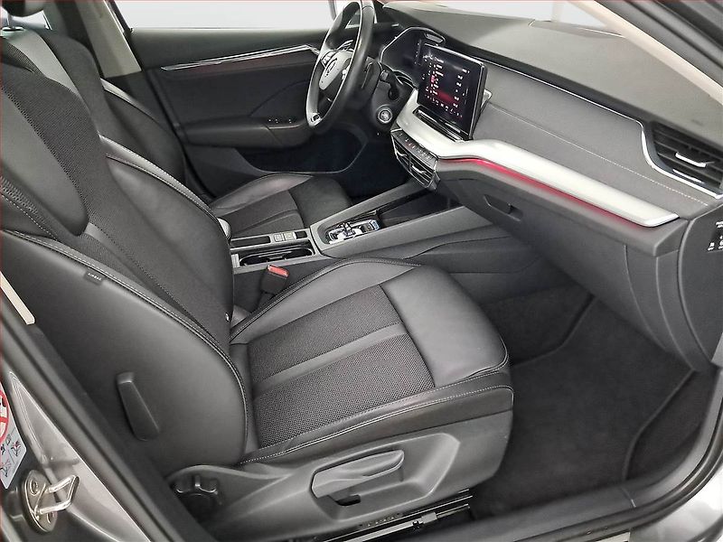 Škoda Octavia (2023) Style 2.0 TDI, Automat - fotka 9 z 22