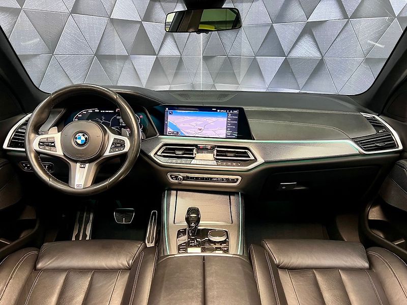 BMW X5 M50i 457KW COMPETITION, VZDUCH - fotka 9 z 31