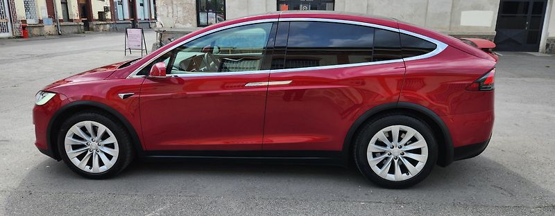Tesla Model X (2018) 5 MÍST-AWD-KOLA-20-SOH-87,3 - fotka 7 z 58