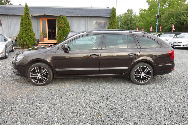 Škoda Superb 2,0 TDi 103KW,ČR,ACTIVE,4x4. - fotka 3 z 6