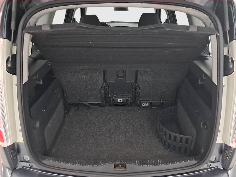 Škoda Roomster (2007) Style 1.4 16V, nová STK - fotka 14 z 17