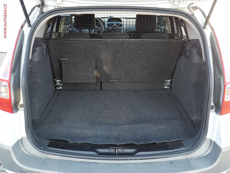Renault Mégane (2007) 1.4i, 1.maj,ČR, Klima - fotka 7 z 14