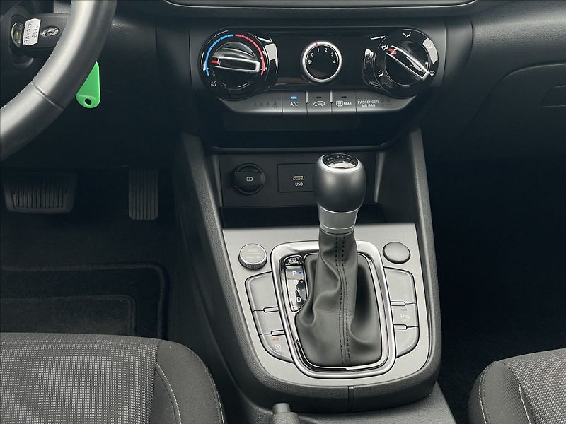 Hyundai Kona 1,0 T-GDI DCT Comfort PDC+AC - fotka 12 z 23