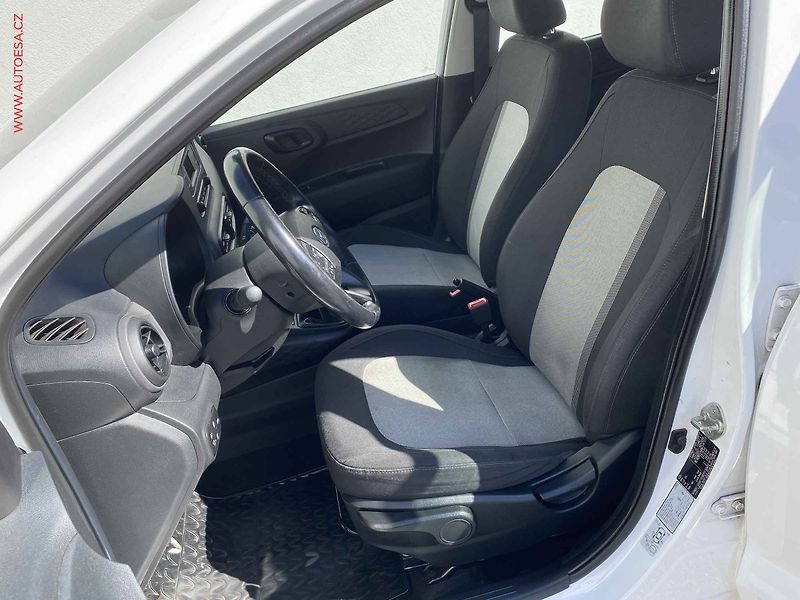 Hyundai i10 (2022) 1.0 i, ČR, Comfort, park. - fotka 9 z 16