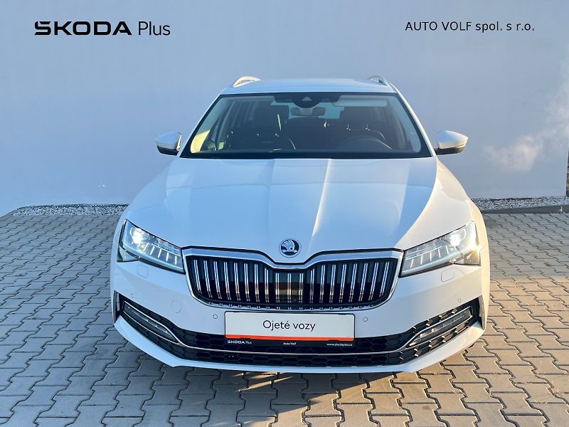 Škoda Superb (2023) L&K 2.0TDi 4x4 147kW 7°automat - fotka 4 z 31
