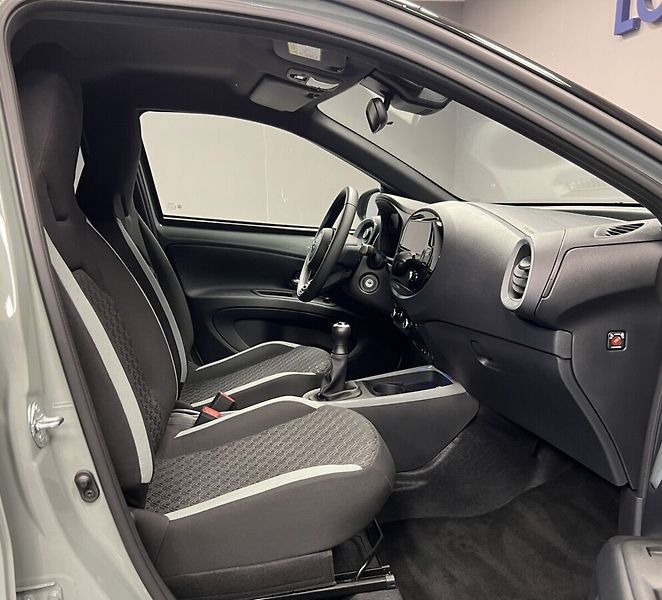 Toyota Aygo 1.0 STYLE TECH VISION - fotka 9 z 16