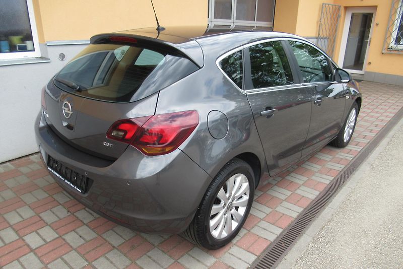 Opel Astra 1.7 CDTi  AUT. KLIMA  - fotka 2 z 20