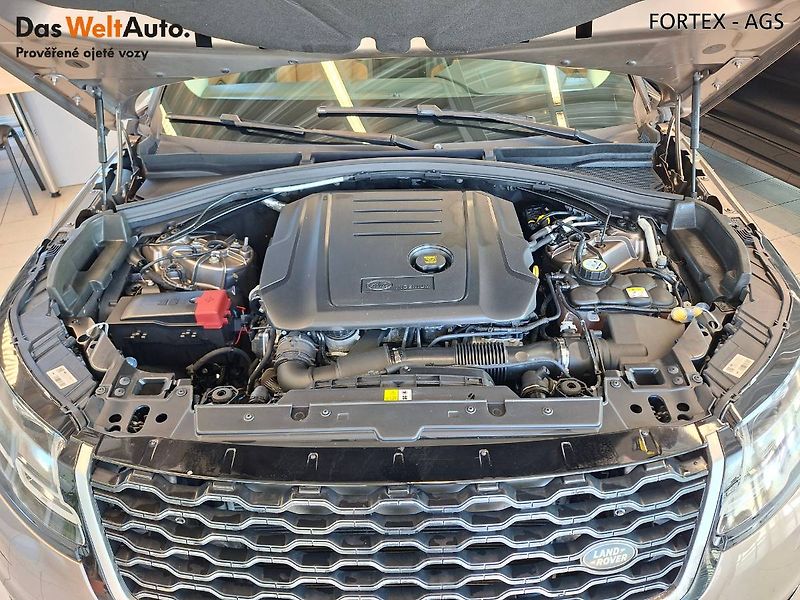 Land Rover Range Rover Velar (2018) D240 SE,2.0L 177kW,4x4,Automat - fotka 31 z 33