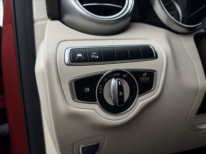 Mercedes-Benz GLC 2,0 DPH 4X4 LED KŮŽE 2XKOLA CZ - fotka 8 z 43