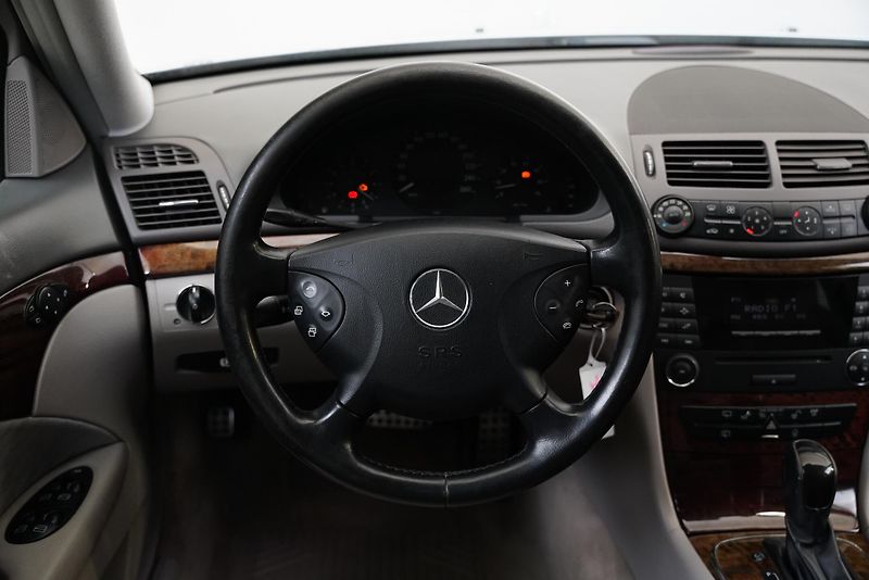 Mercedes-Benz Třídy E - fotka 17 z 24