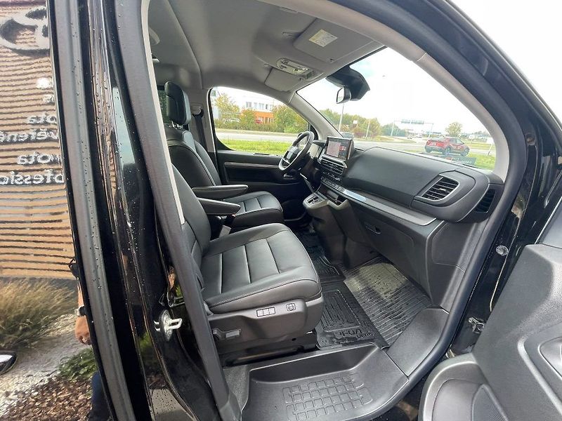 Toyota ProAce Verso 2.0 D-4D 177k L2  A/T VIP 7Sky - fotka 27 z 29