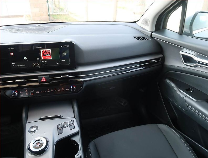 Kia Sportage (2025) 1.6 T-GDI - fotka 8 z 25