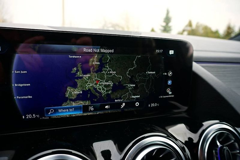 Mercedes-Benz GLA (2023) 4 MATIC 250 165 kW - fotka 39 z 54