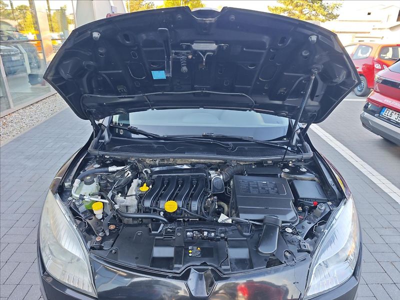Renault Mégane 1,6 16V  Expression - fotka 19 z 20