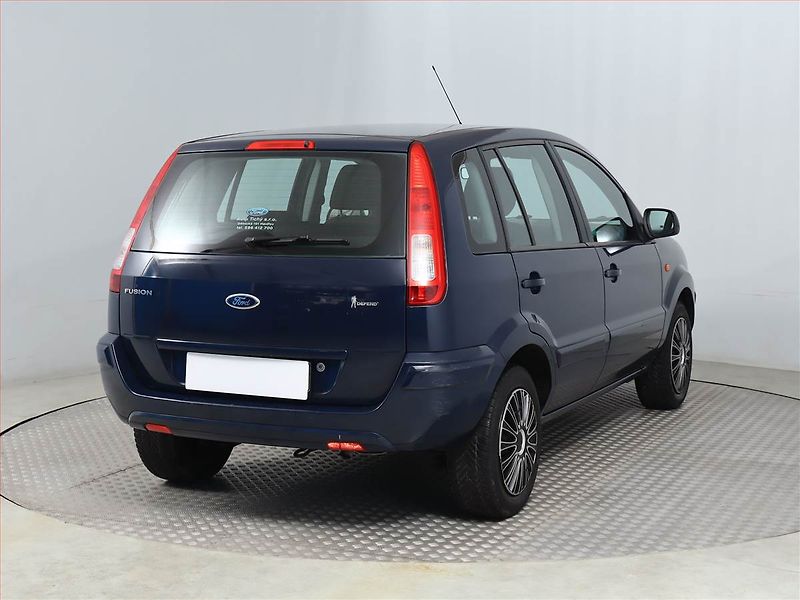 Ford Fusion (2010) 1.4, ČR,1.maj, jezdí výborně - fotka 5 z 13