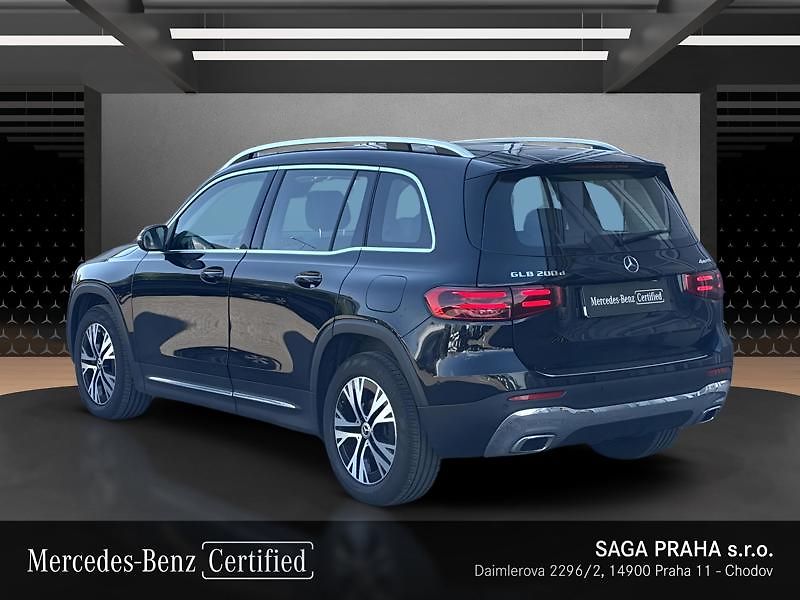 Mercedes-Benz GLB 200 d 4MATIC - fotka 7 z 18