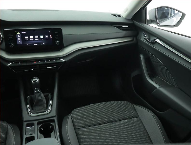 Škoda Octavia (2023) Ambition 2.0 TDI - fotka 8 z 16