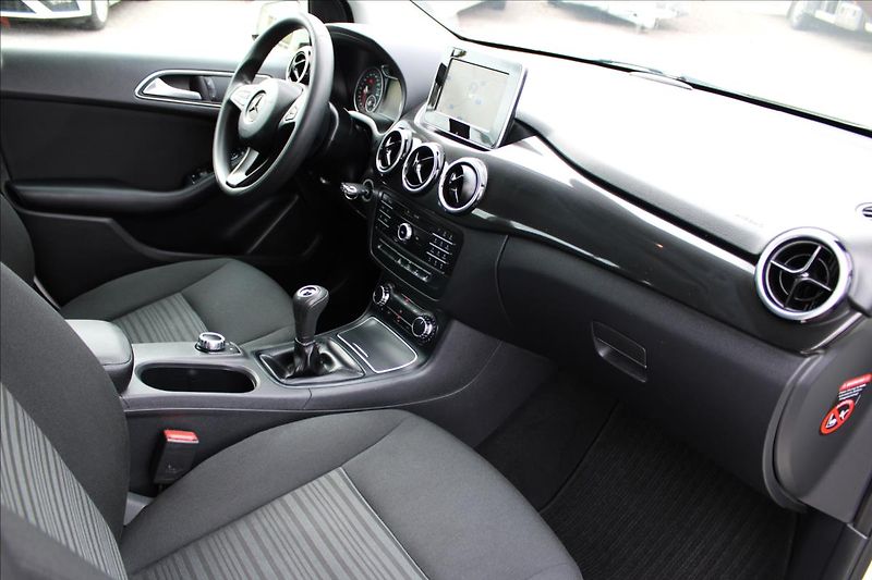 Mercedes-Benz Třídy B 180d NAVI, serviska,MANUAL - fotka 22 z 36