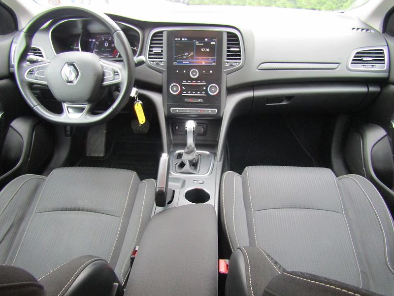 Renault Mégane (2019) 1.3 TCe  AUTOMAT - fotka 16 z 46