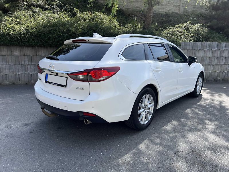 Mazda 6 2.2Skyactiv-D 110kW PO SERVISU - fotka 5 z 13