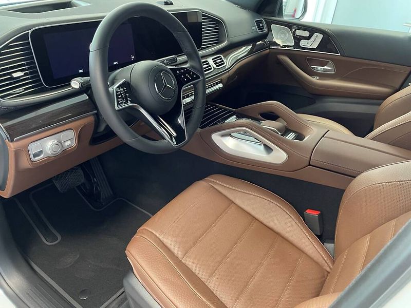 Mercedes-Benz GLE (2026) 450 d 4MATIC kupé - fotka 2 z 6