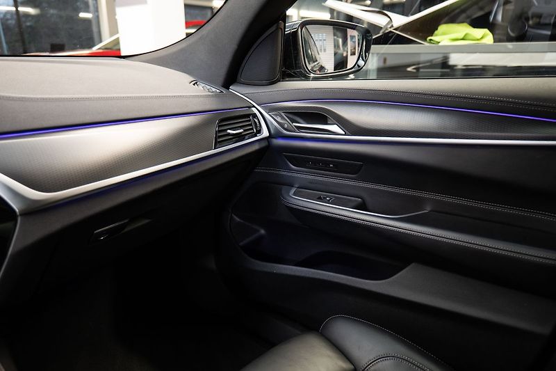 BMW Řada 6 i GT RWD/360/4-Zóny/Pano/LED - fotka 18 z 23